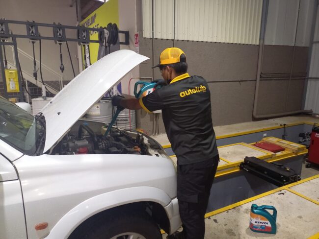 que aceite debo usar para mi auto