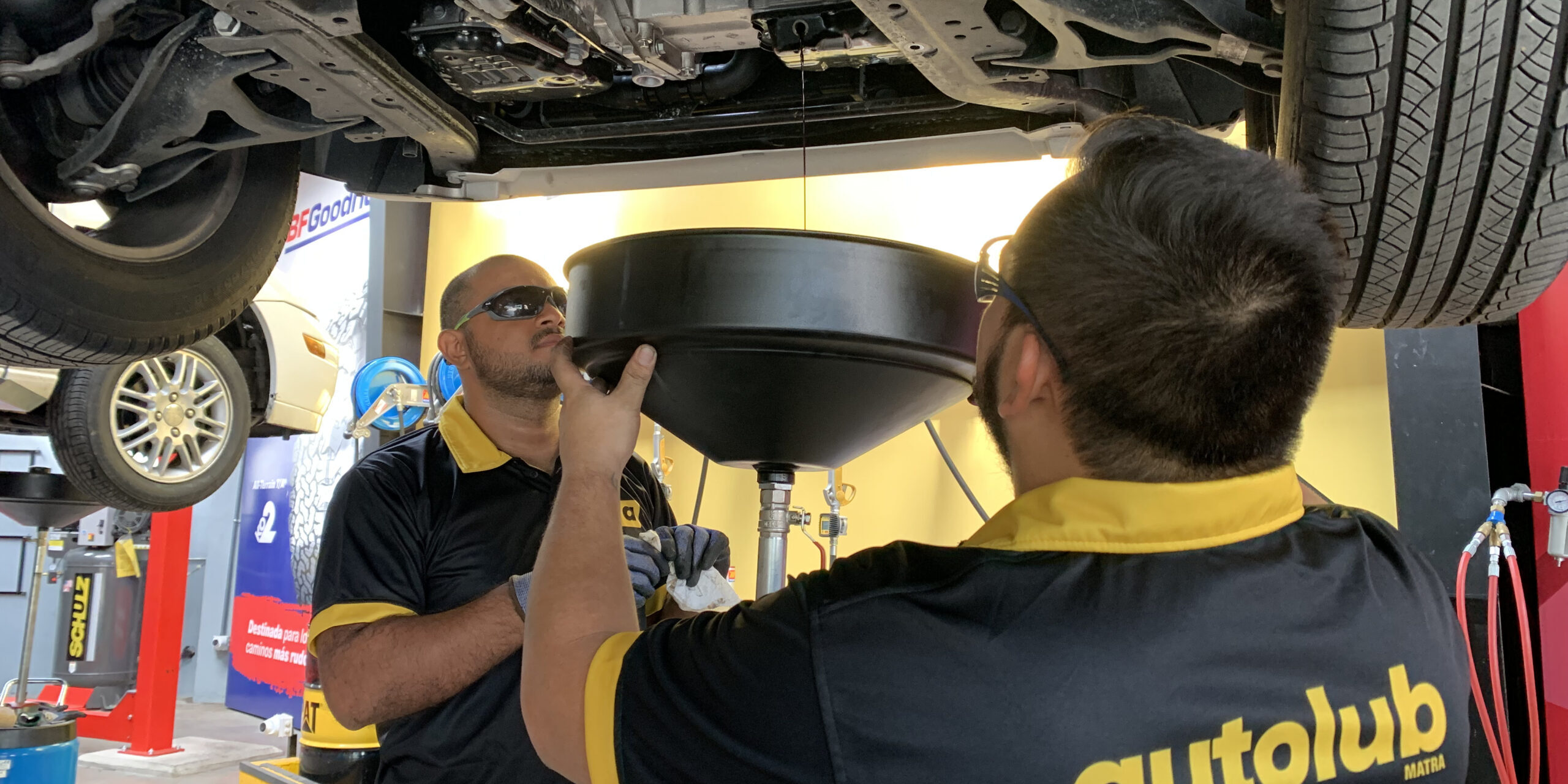 cambio de aceite de caja automática